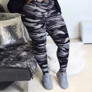 Grey camouflage leggings